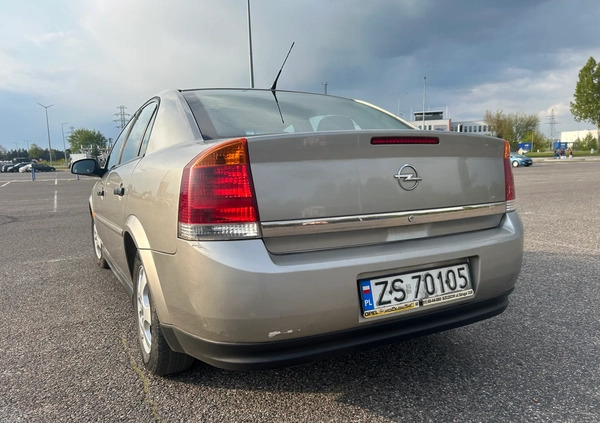 Opel Vectra cena 8899 przebieg: 243363, rok produkcji 2003 z Szczecin małe 211